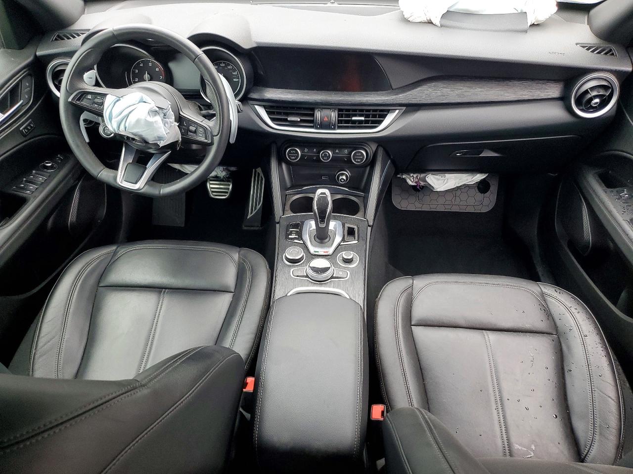 2023 Alfa Stelvio VIN ZASPAKAN5P7D58169 photo 8