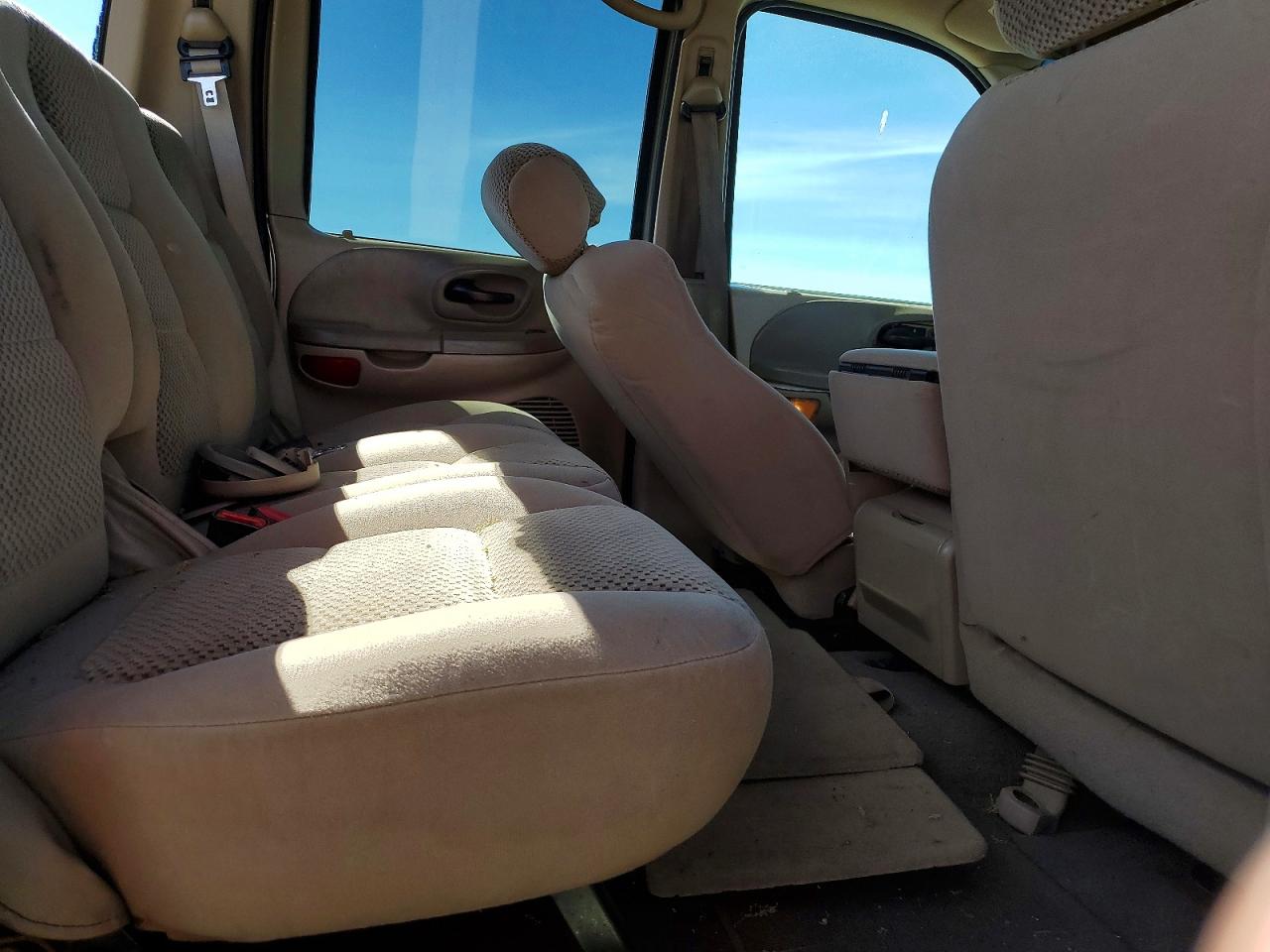 2002 Ford F150 VIN 1FTRW07622KC35264 photo 10