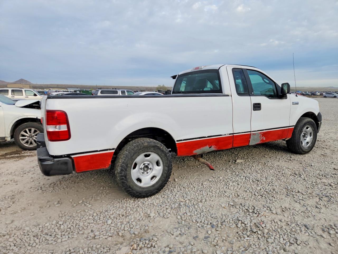2005 Ford F150 VIN 1FTRF12W45NB11111 photo 3
