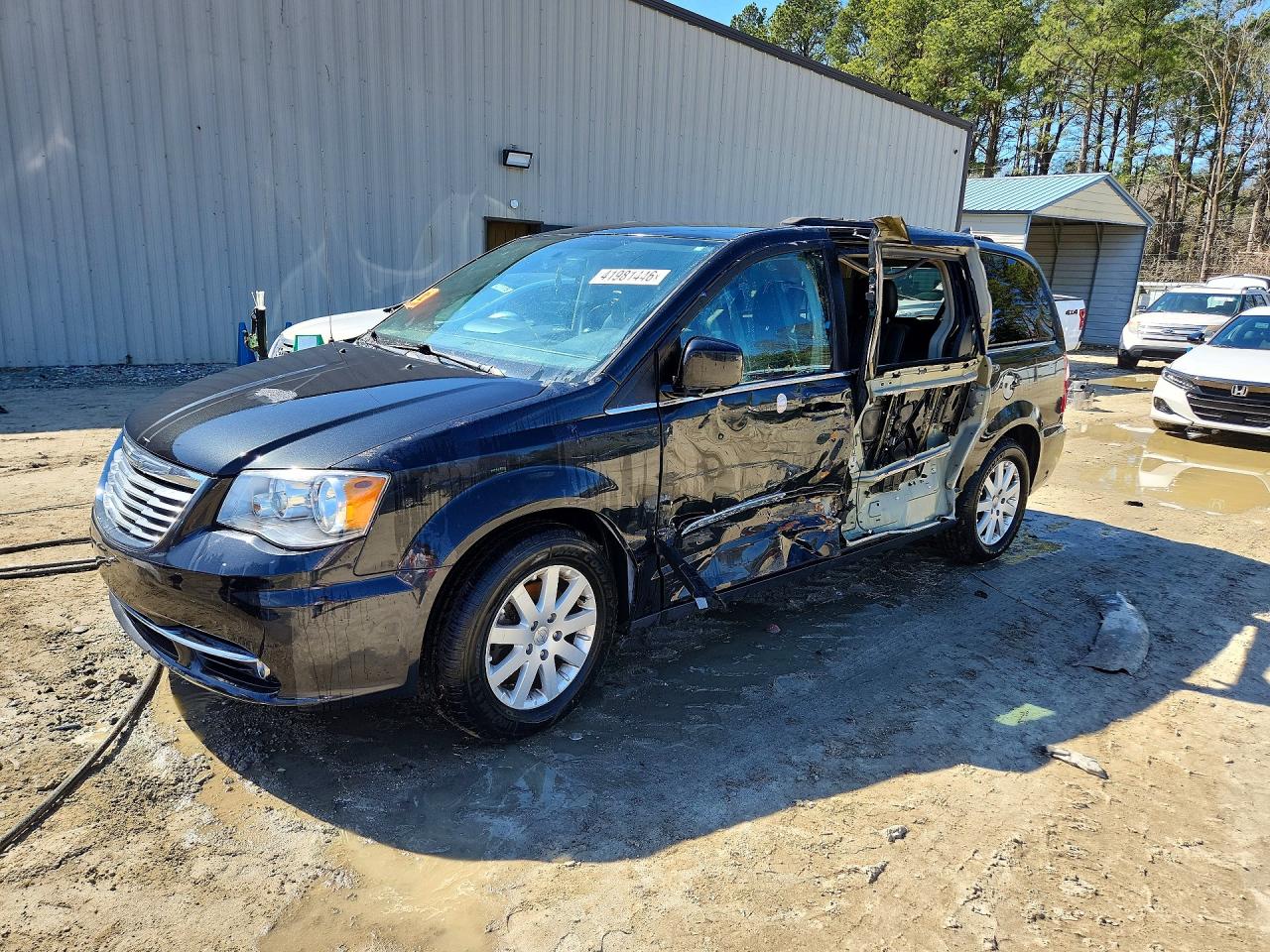 2016 Chrysler Minivan VIN 2C4RC1BG5GR300146 photo 1