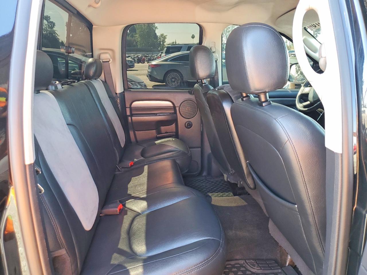 2004 Dodge Ram 1500 VIN 1D7HA18DX4J183717 photo 10