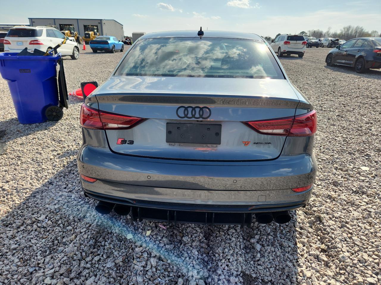 2017 Audi S3 VIN WAUB1GFFXH1057707 photo 6