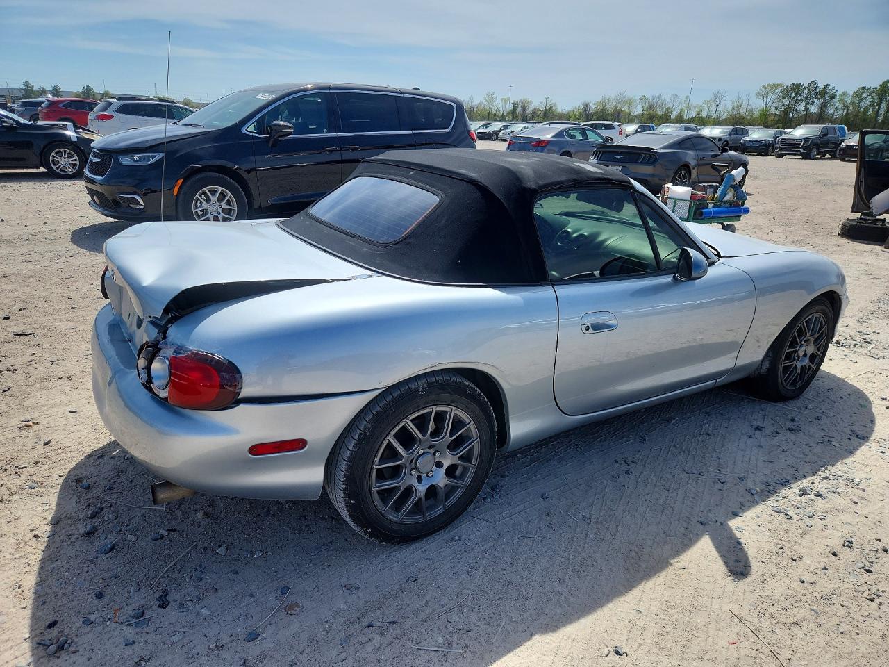 1999 Mazda Mx5 VIN JM1NB3530X0107533 photo 3
