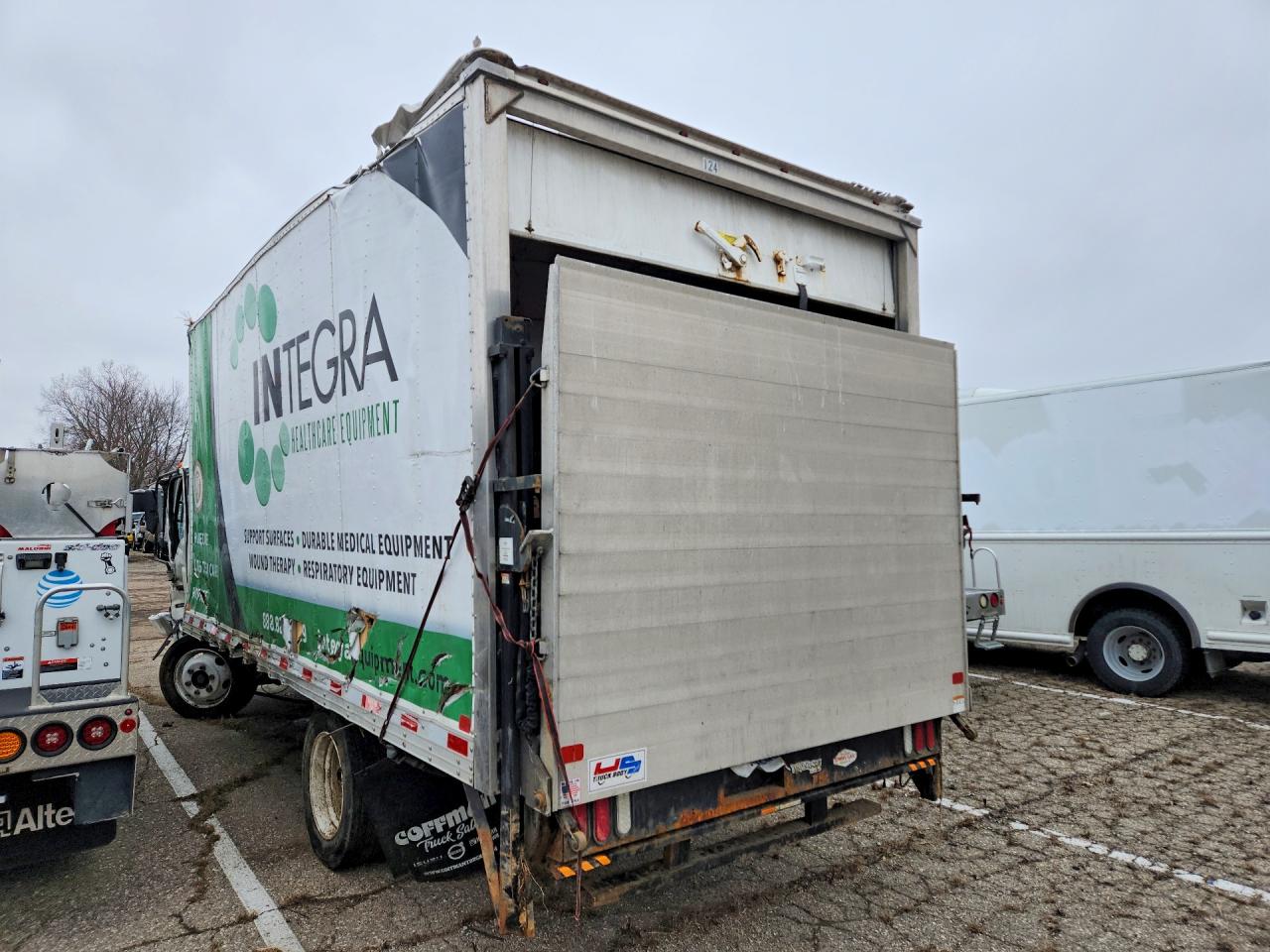 2022 Isuzu All models VIN 54DE5W1LXNSR03069 photo 2