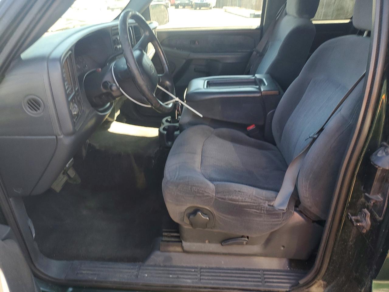 2002 Chevrolet Silverado VIN 2GCEC19V521223630 photo 7