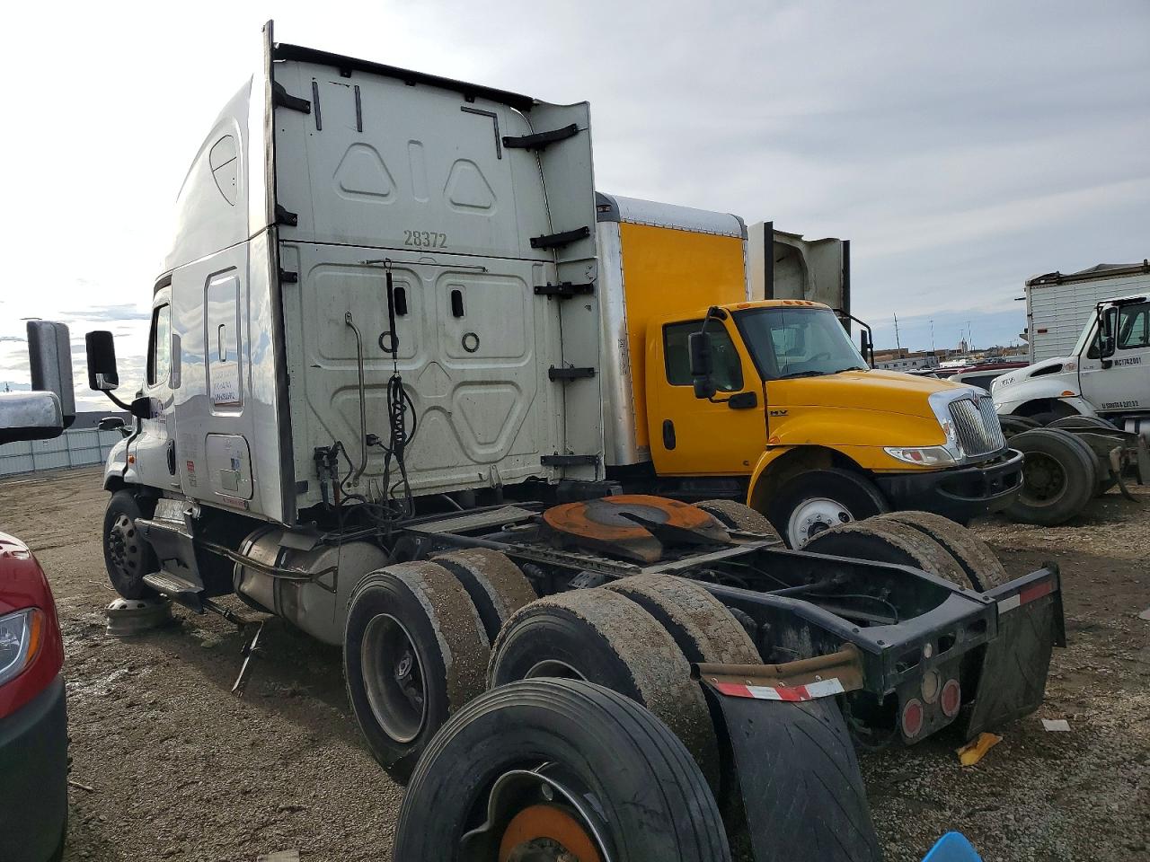 2019 FREIGLINER All other VIN 3AKJGLDR5KSKL6992 photo 3