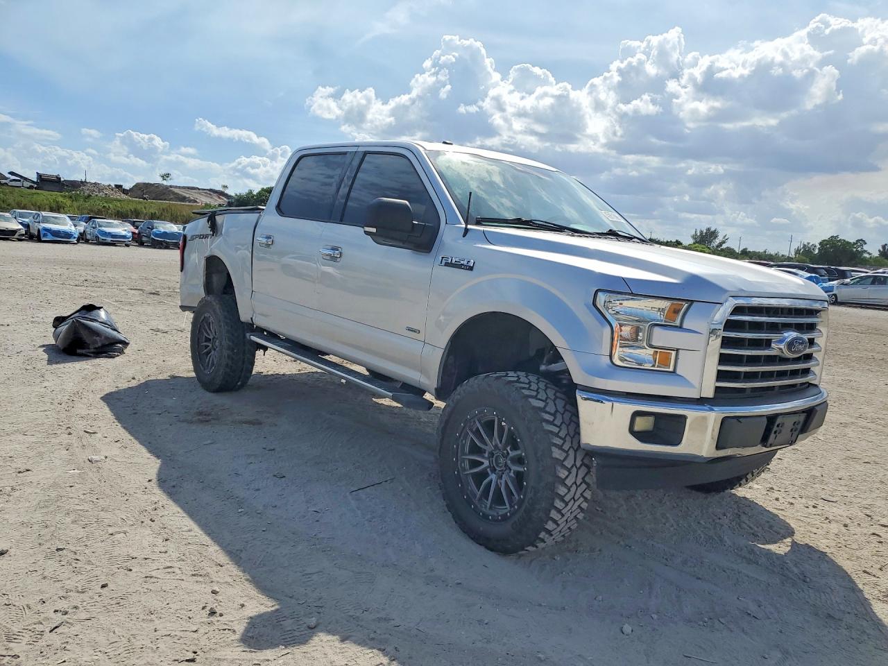2017 FORD All models VIN 1FTEW1CPXHFB06032 photo 4
