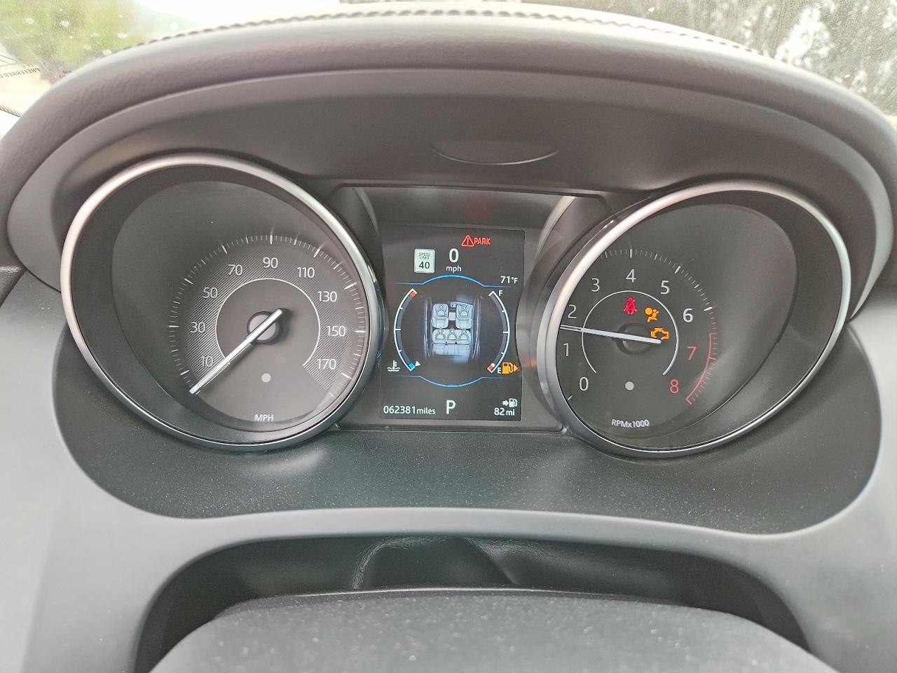 2018 Jaguar Etype VIN SADFJ2FX7J1Z09571 photo 9