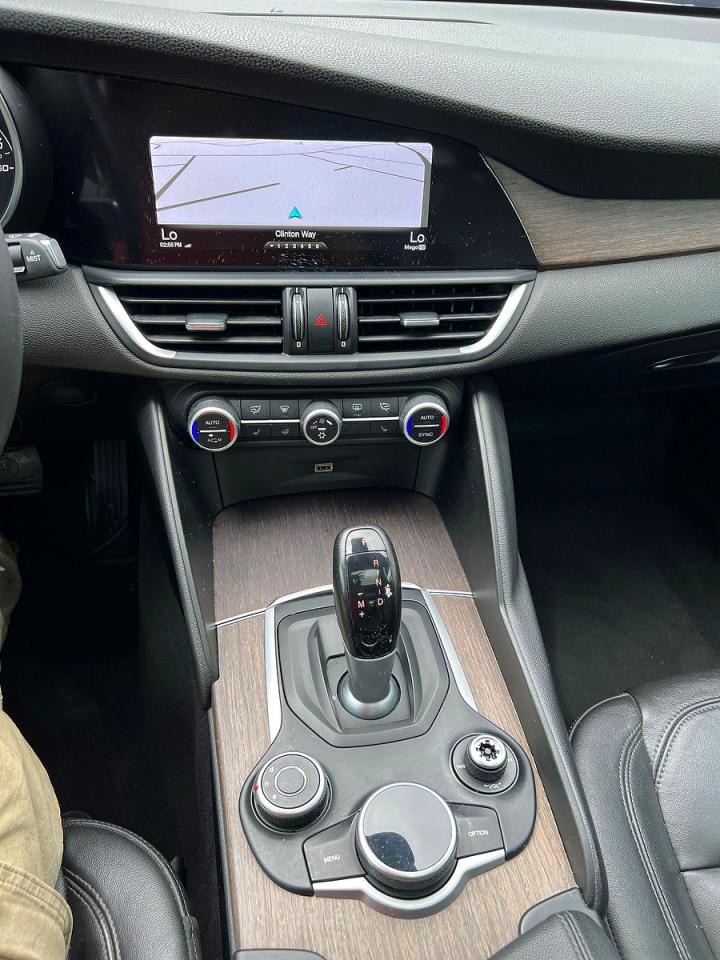 2017 Alfa Giulia VIN ZARFAEEN9H7544398 photo 9