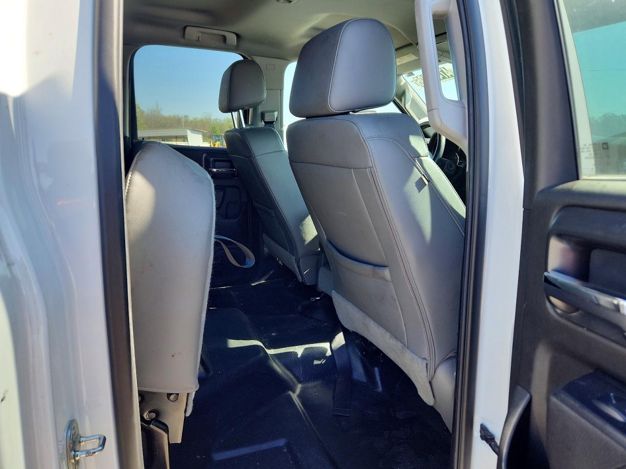 2019 Chevrolet All models VIN 2GC2CREG4K1136388 photo 10
