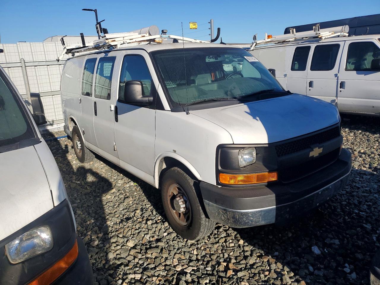 2014 CHEVROLET Express VIN 1GCWGFCB9E1122430 photo 4