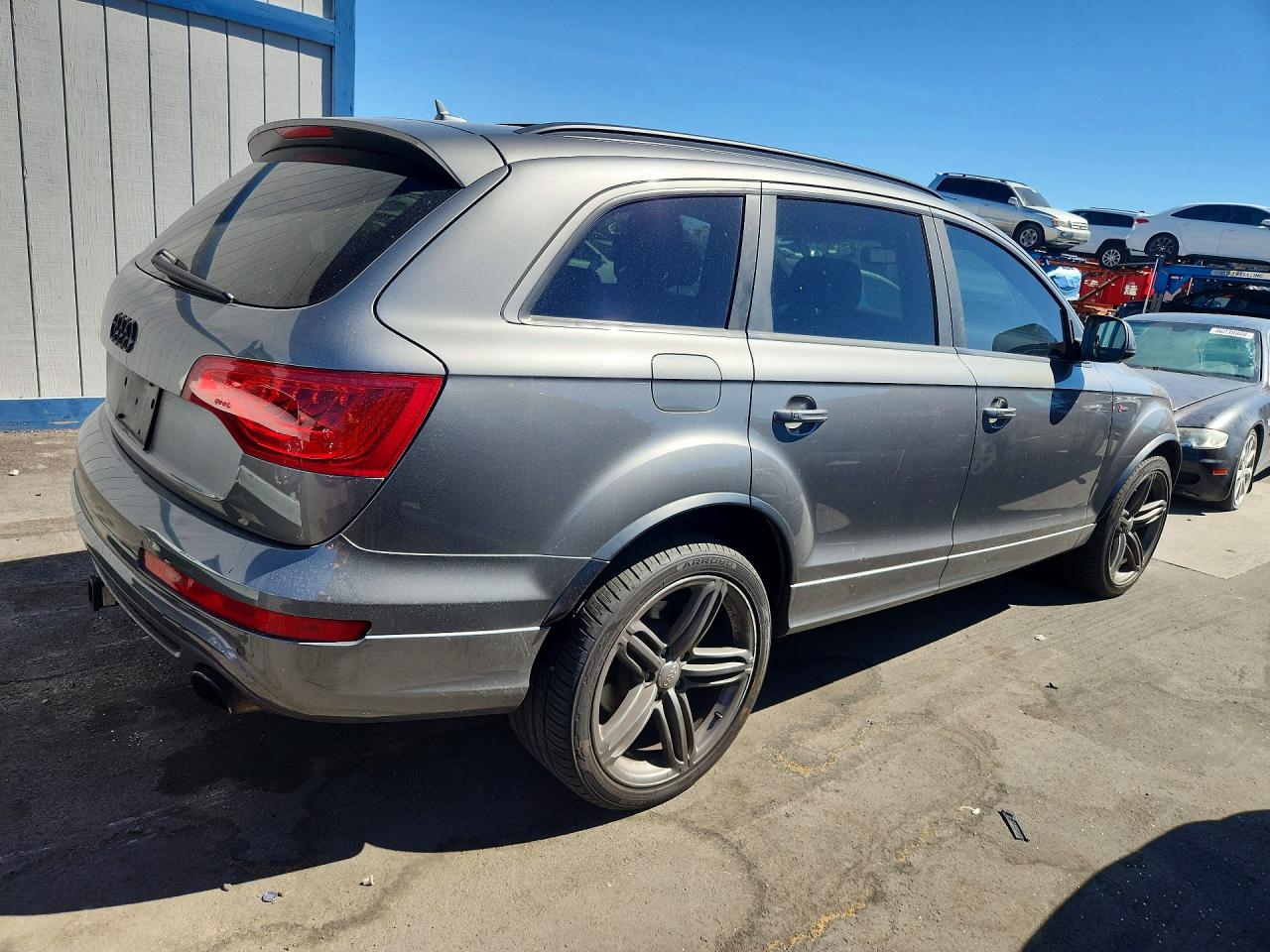 2014 Audi Q7 VIN WA1DGAFE8ED016740 photo 3
