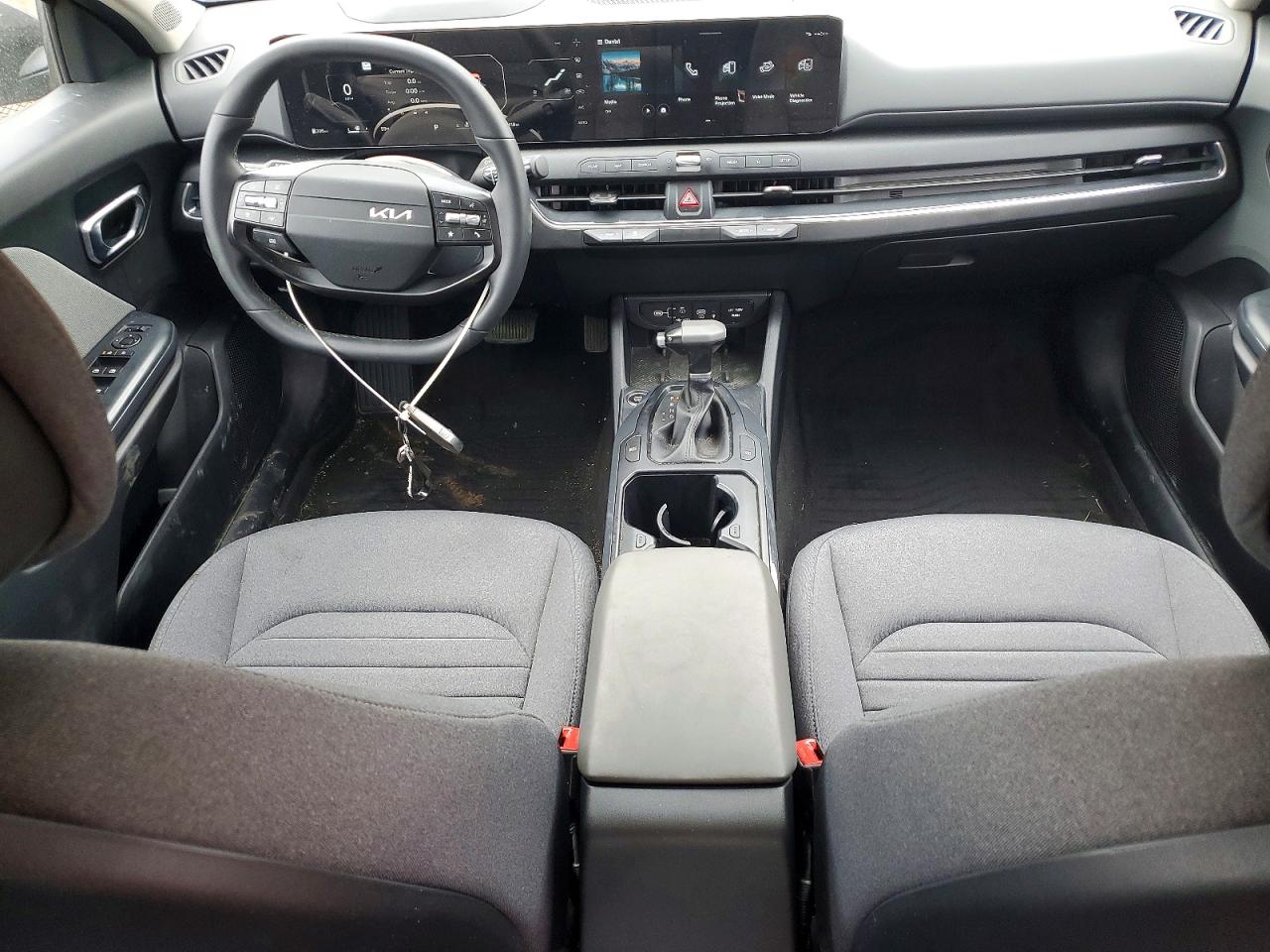 2025 Kia All other VIN 3KPFU4DE0SE079997 photo 8