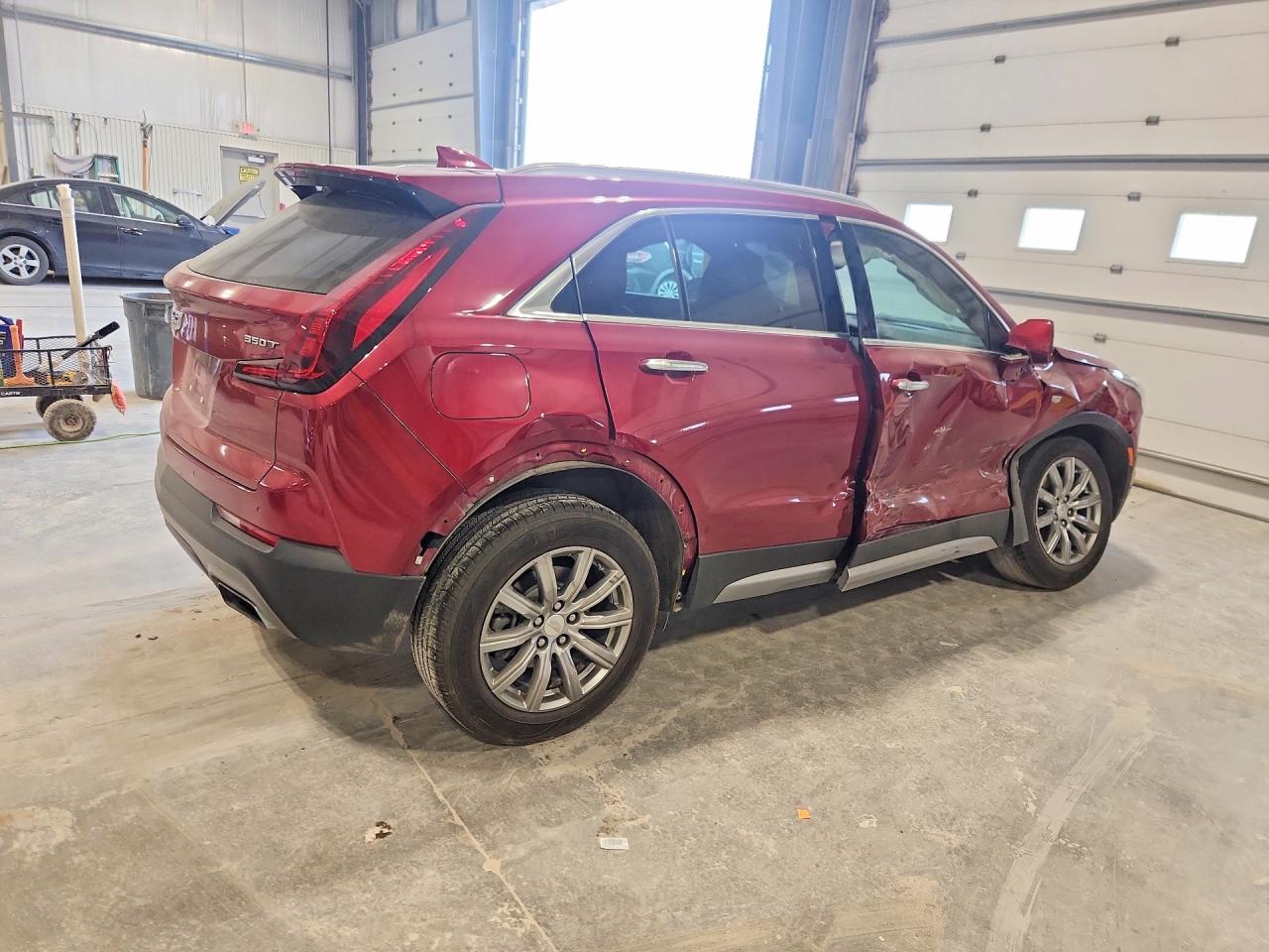2020 Cadillac Xt4 VIN 1GYFZDR47LF136005 photo 3