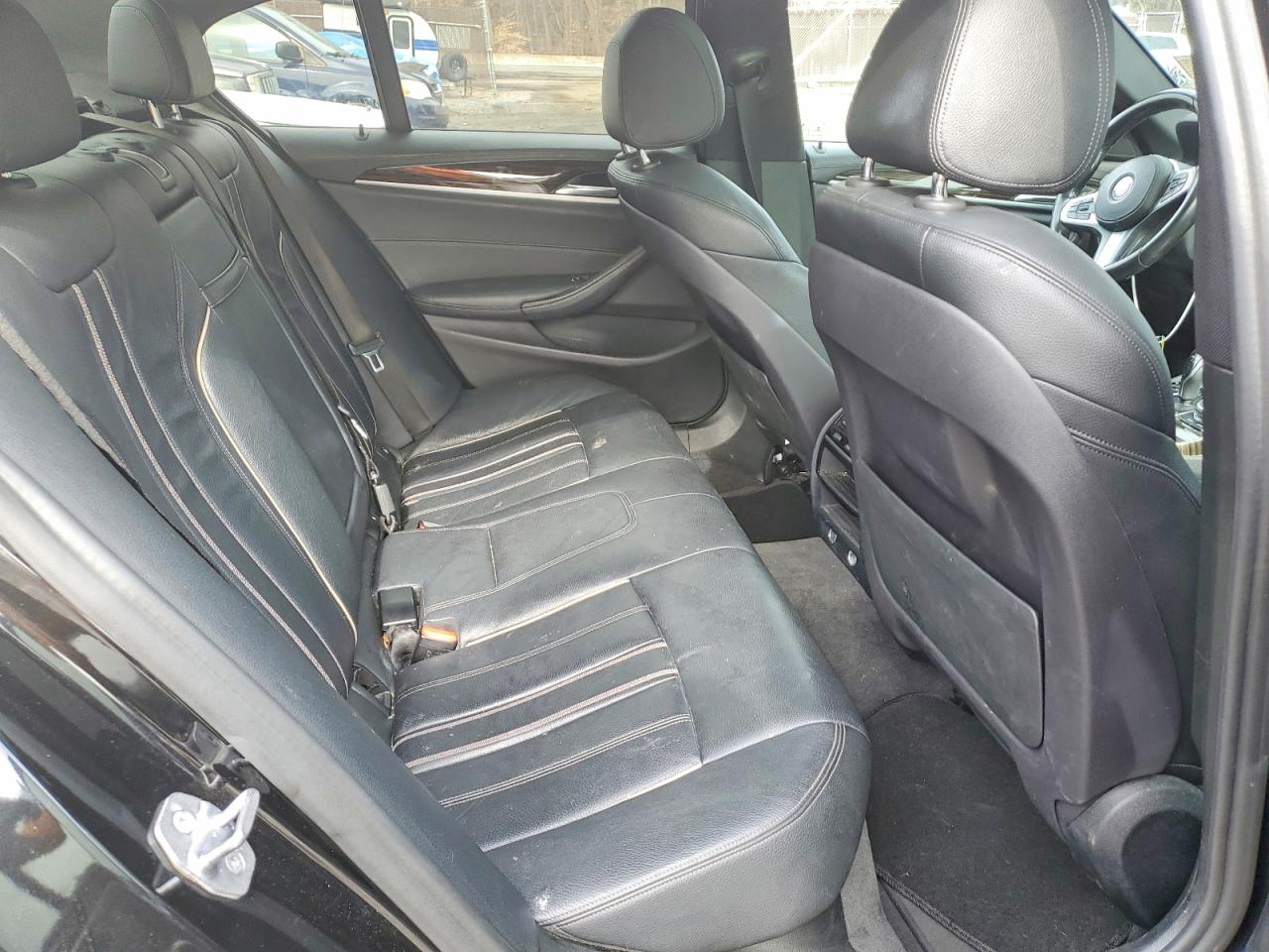 2018 BMW 5 series VIN WBAJE5C55JWA96748 photo 10