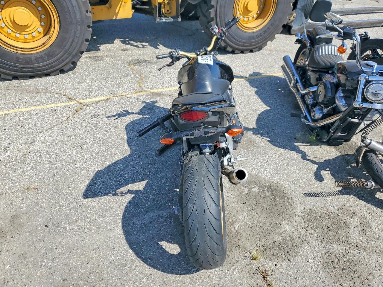 2014 HONDA Cb cycle VIN ZDCSC6015EF215348 photo 6