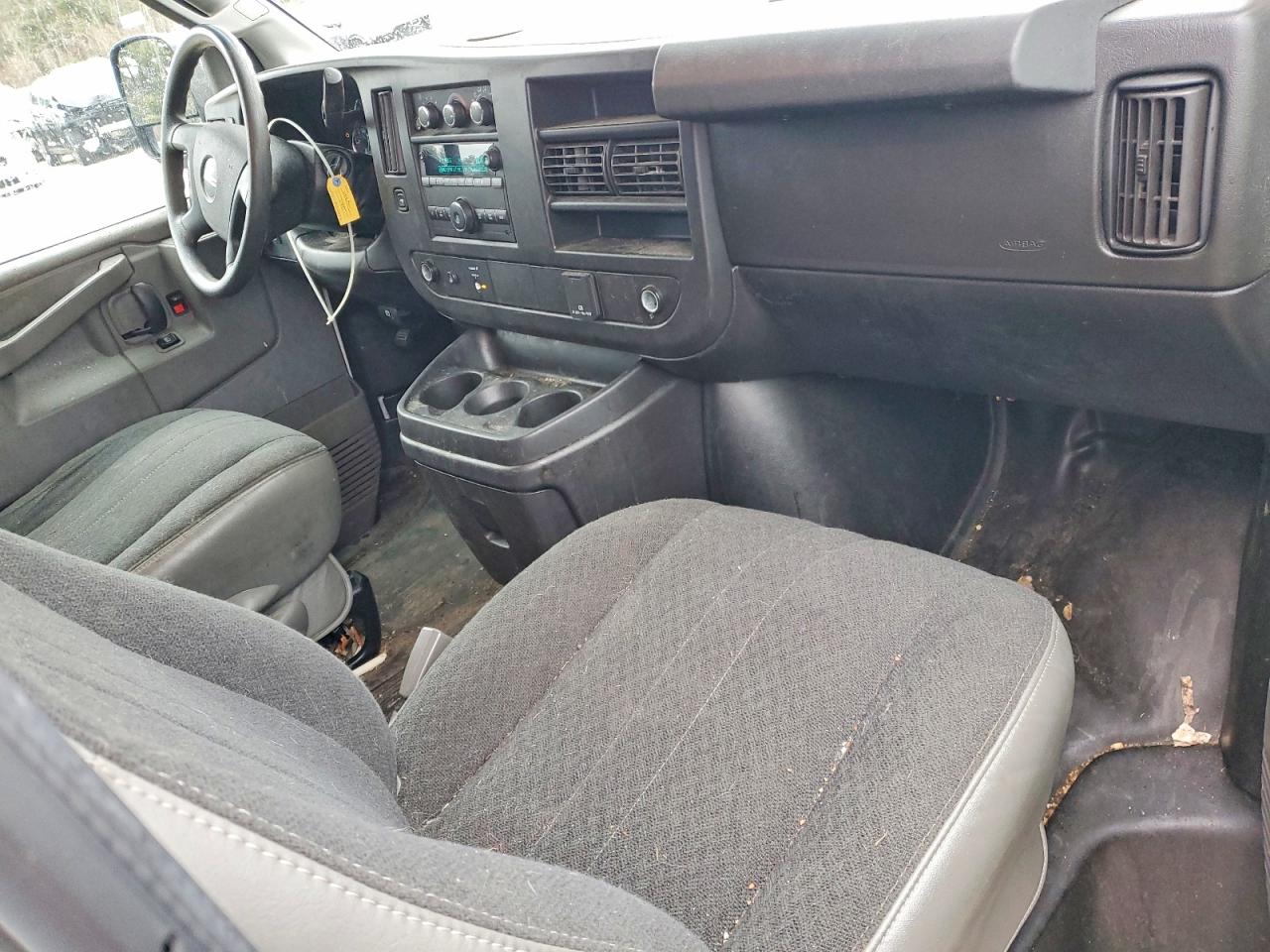 2021 GMC Savana VIN 1GTW7AFP9M1307098 photo 8