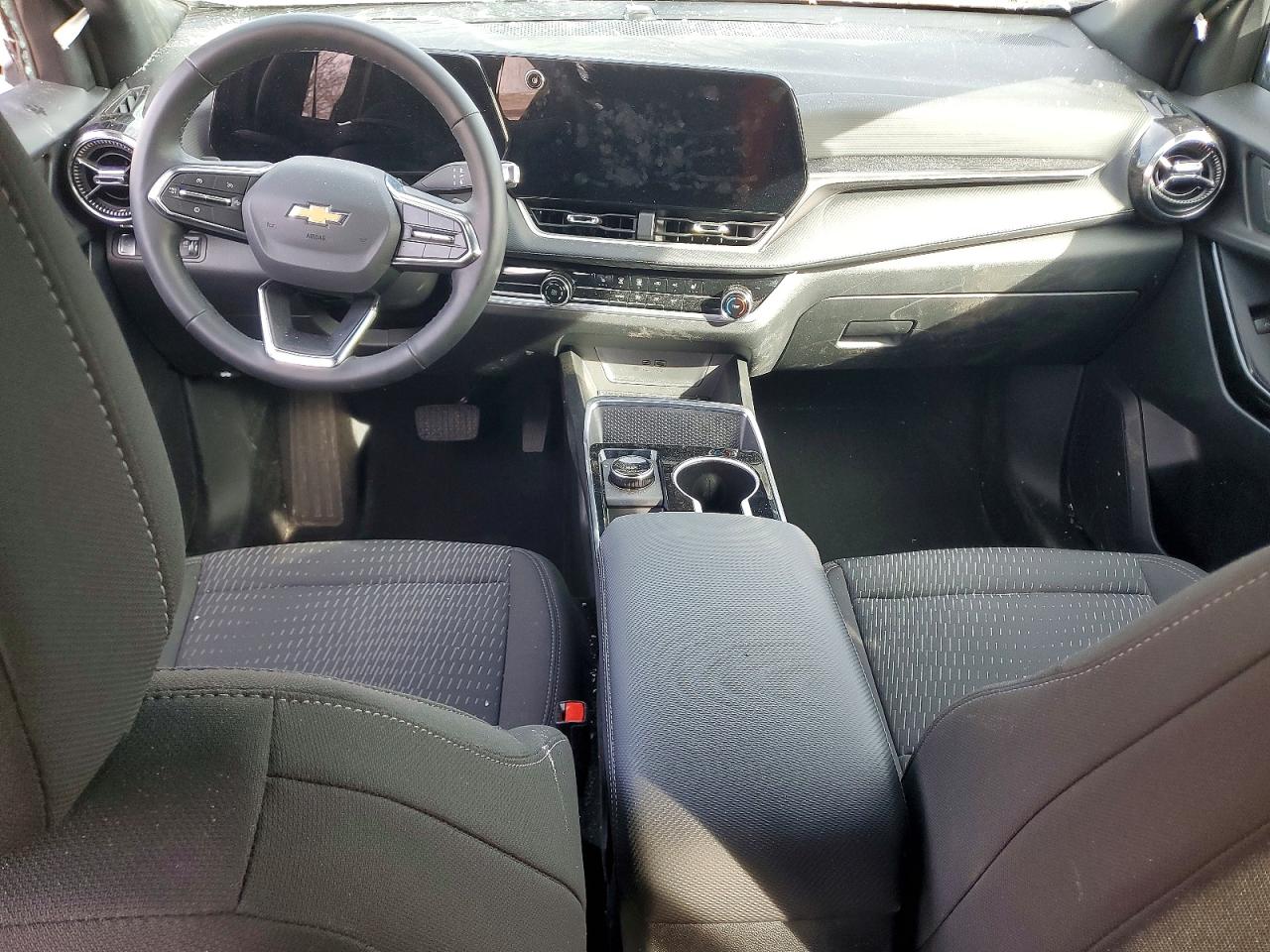 2026 Equinox VIN 3GNAXHEG1TL195612 photo 8