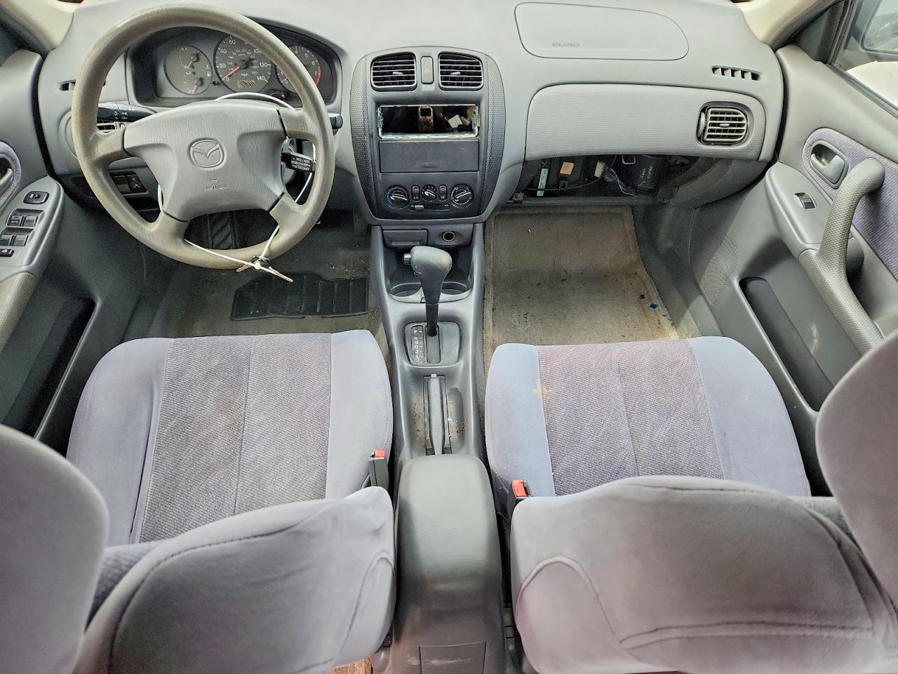 1999 Mazda Protege VIN JM1BJ2216X0183504 photo 8