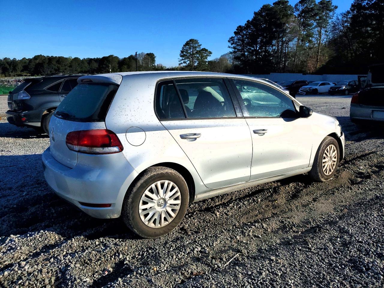 2011 Volkswagen Golf VIN WVWDA7AJXBW275521 photo 3