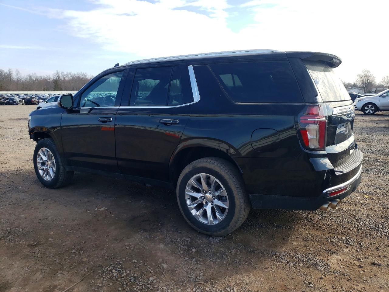 2023 Chevrolet Tahoe VIN 1GNSKSKD6PR466186 photo 2