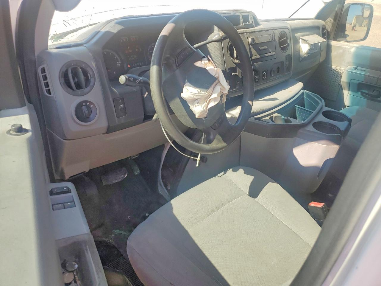 2011 Ford Econoline VIN 1FTNE2EW9BDB16518 photo 8