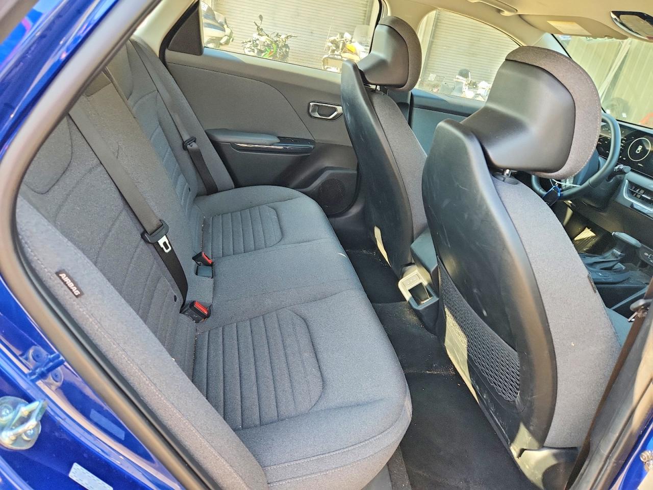 2025 Kia All other VIN 3KPFU4DE5SE187886 photo 10