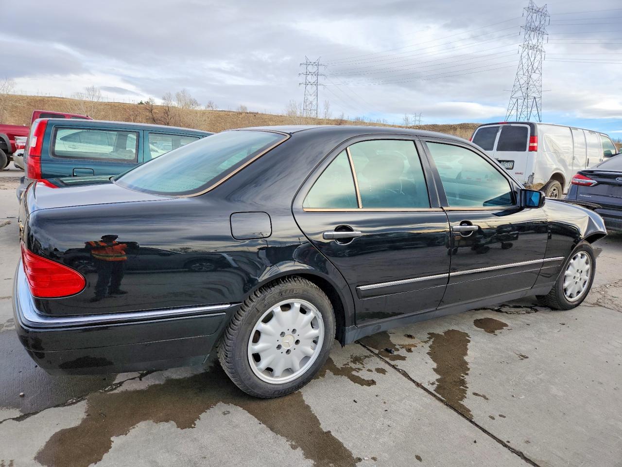1999 Mercedes-Benz E-class VIN WDBJF82H3XX019971 photo 3