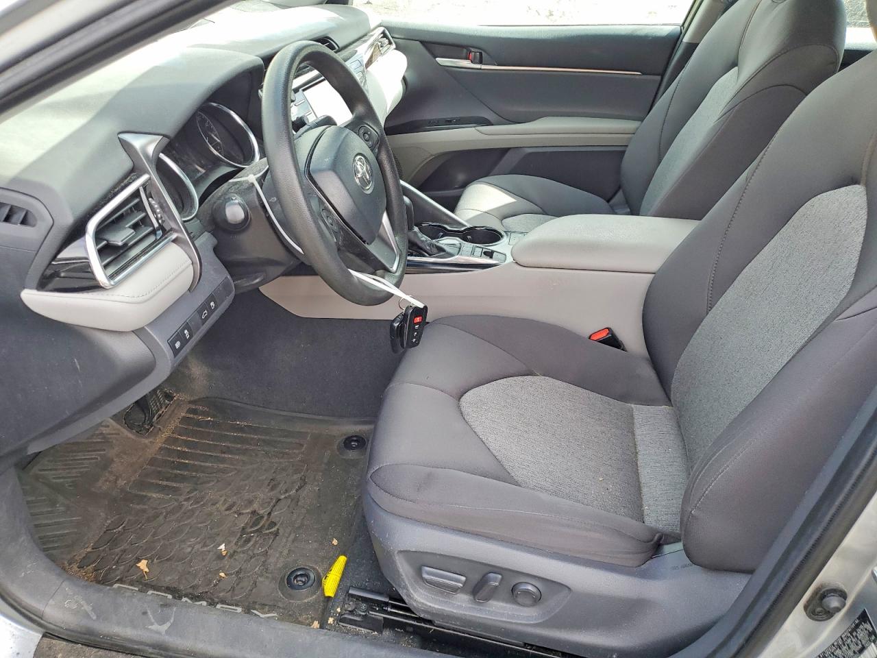 2018 Toyota Camry sola VIN 4T1B31HK3JU504642 photo 7