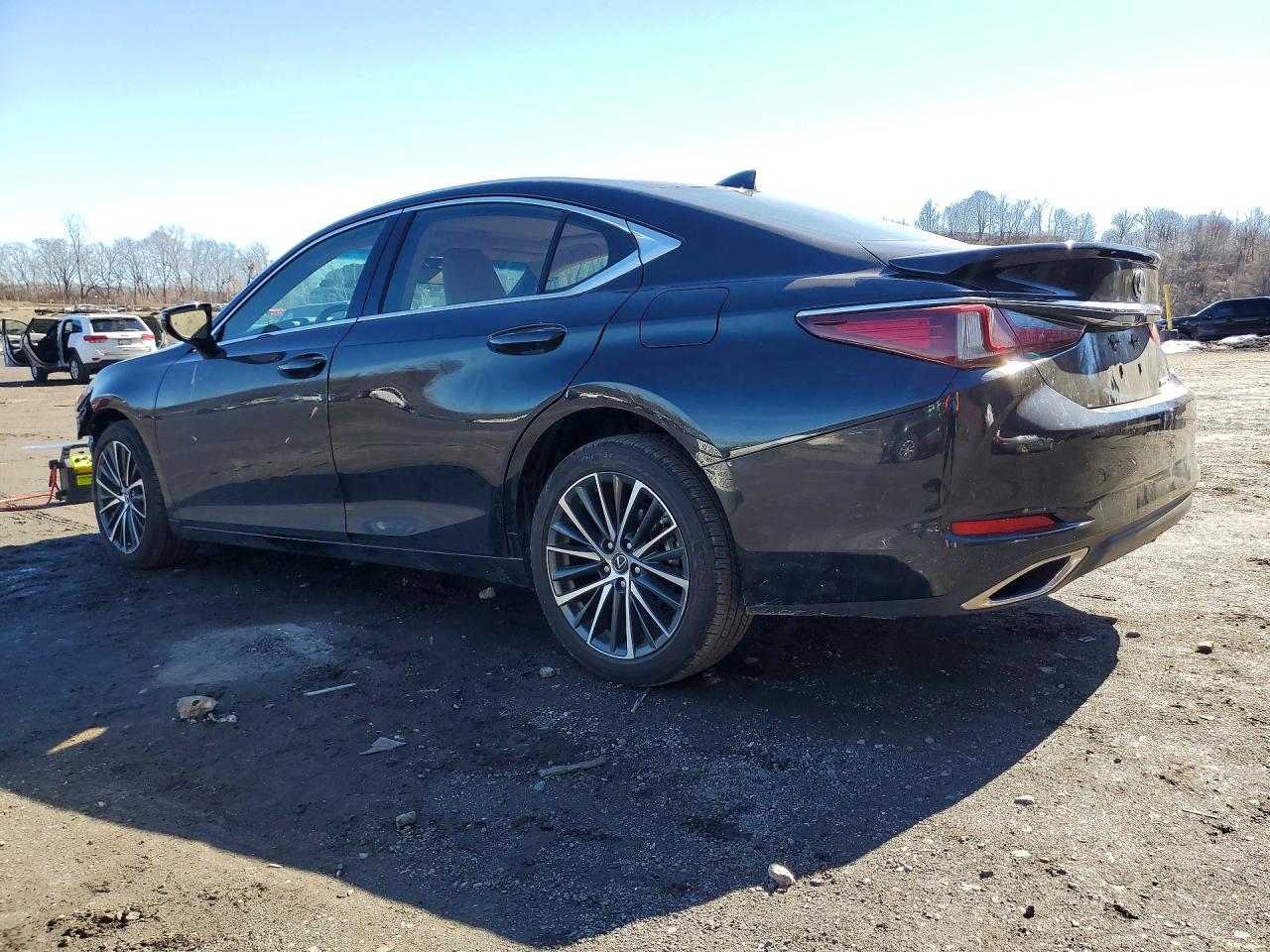 2025 Lexus ES350 VIN 58ADZ1B18SU201390 photo 2