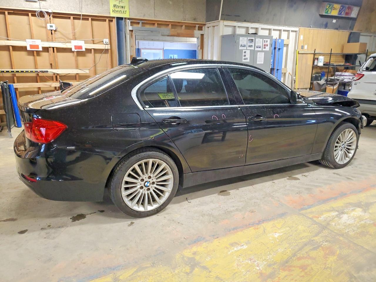 2014 BMW 3 series VIN WBA3B5G54ENS07827 photo 3