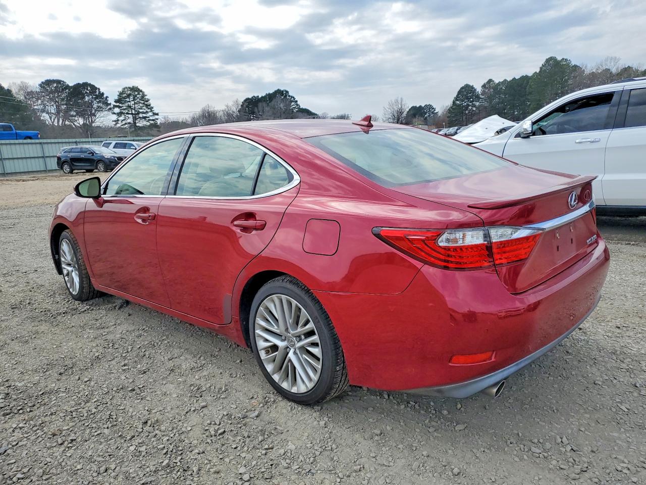 2013 Lexus ES350 VIN JTHBK1GG5D2063776 photo 2