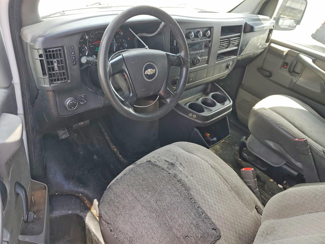 2008 CHEV Express VIN 1GCGG25C681126720 photo 8