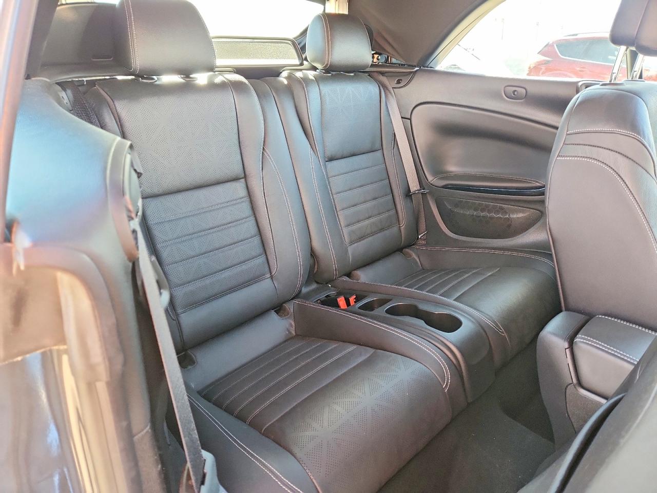 2016 Buick Cascada VIN W04WT3N5XGG041142 photo 10