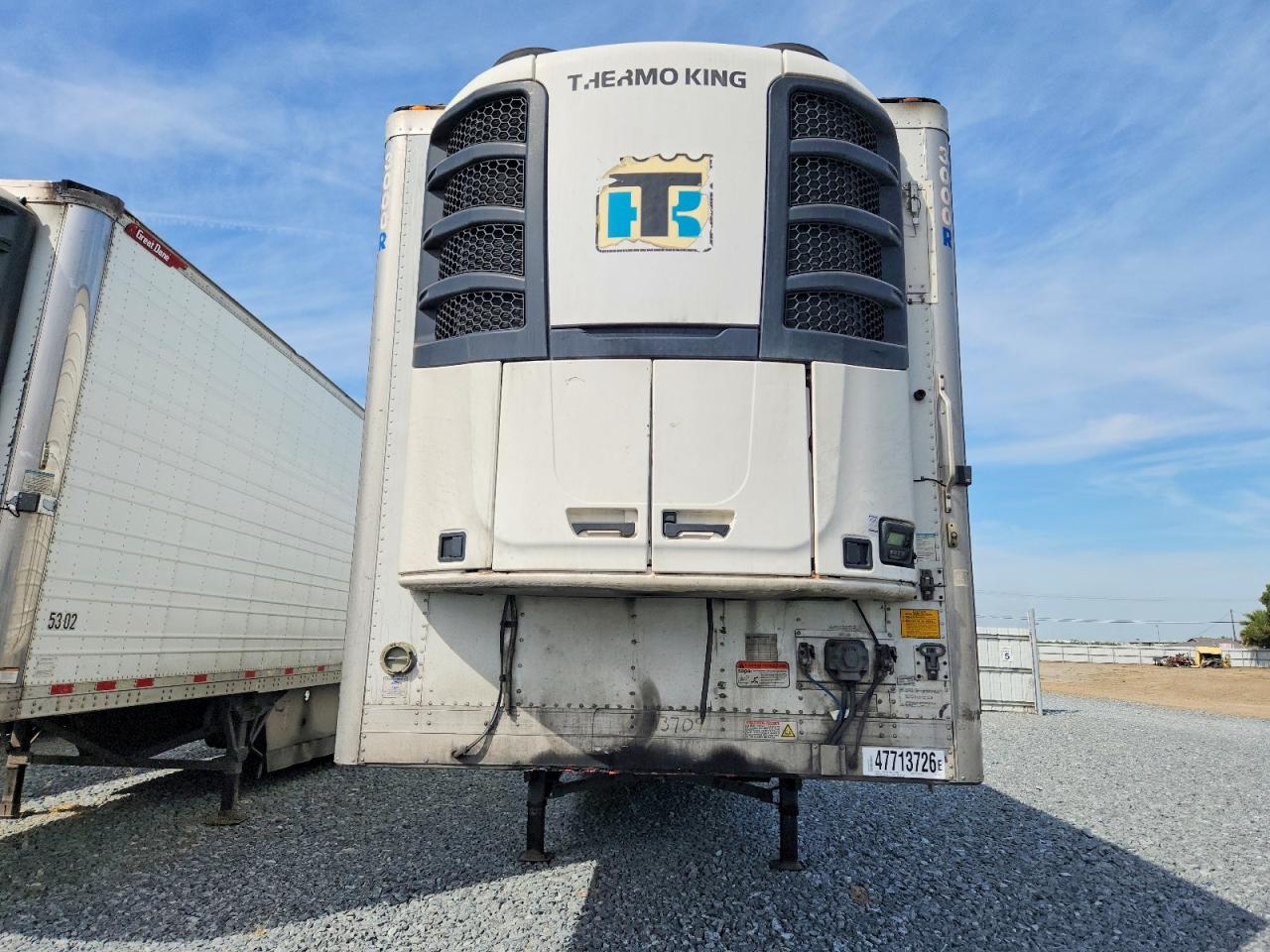 2016 UTILITY All models VIN 1UYVS2532GU505007 photo 2