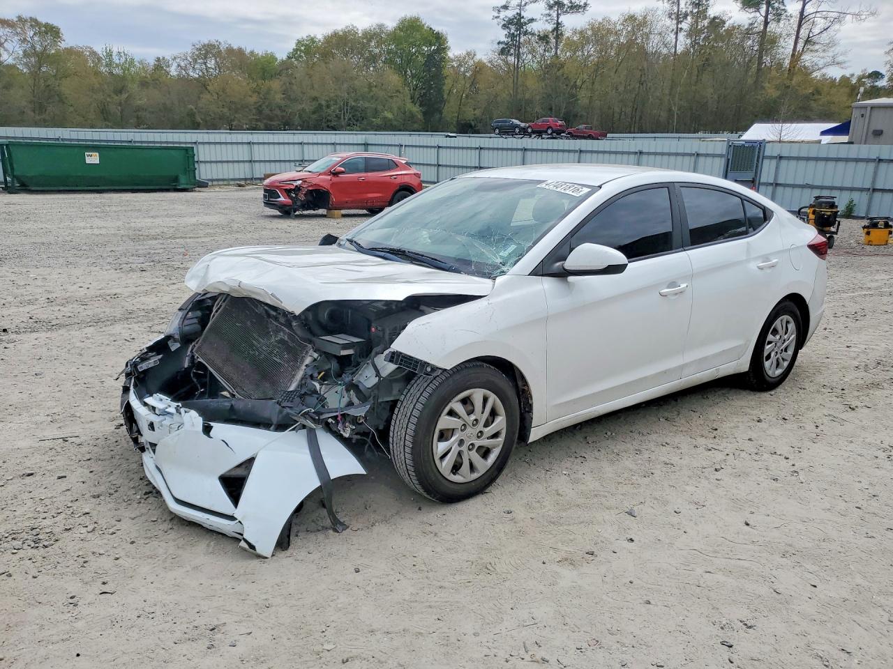 2019 Hyundai Elantra VIN 5NPD74LF5KH424767 photo 1