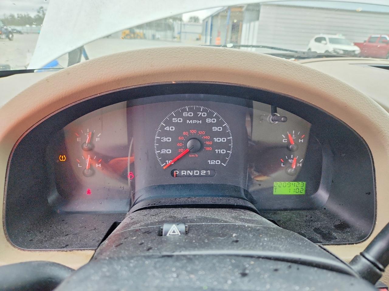 2008 Ford F150 VIN 1FTRF12298KB80668 photo 9