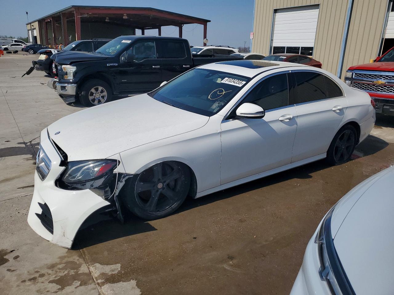 2017 Mercedes-Benz E-class VIN WDDZF4JB7HA125165 photo 1