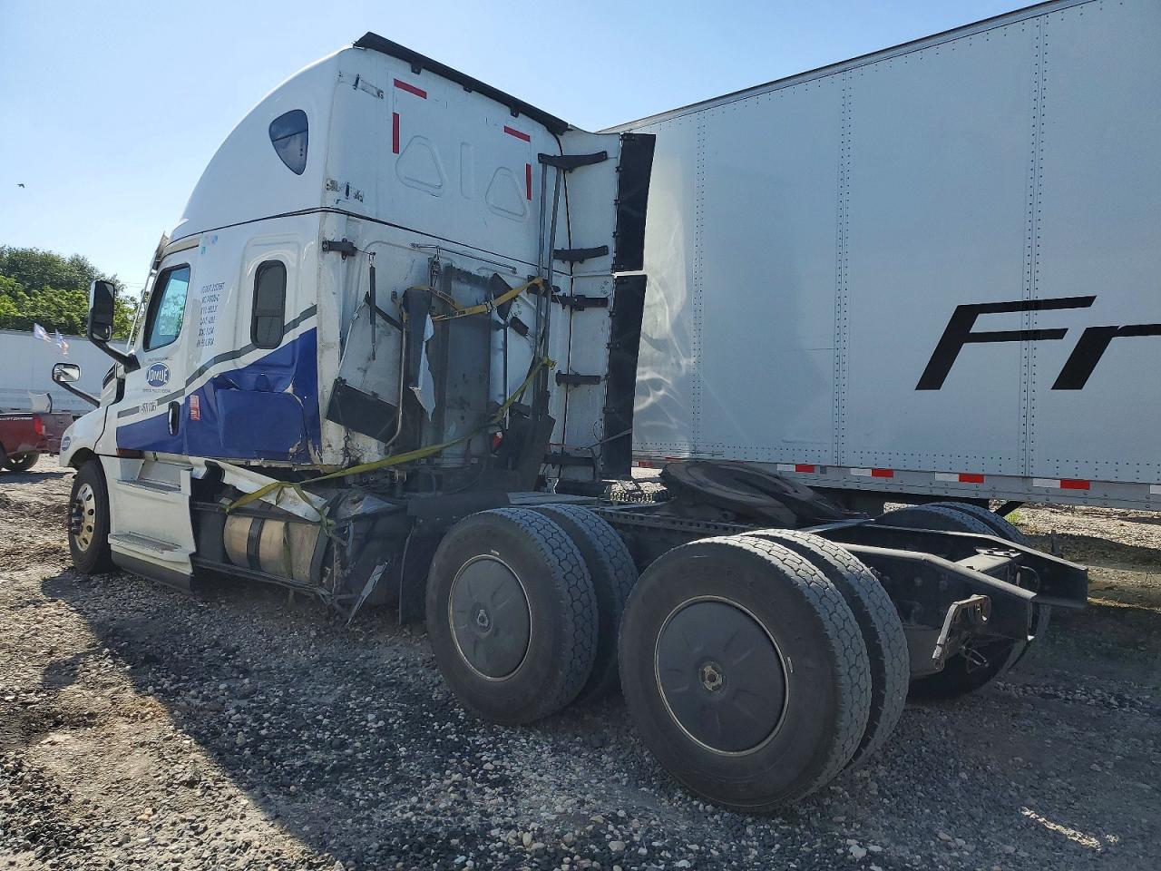 2023 FREIGHTLINER All other VIN 3AKJHHDR2PSUL8934 photo 3