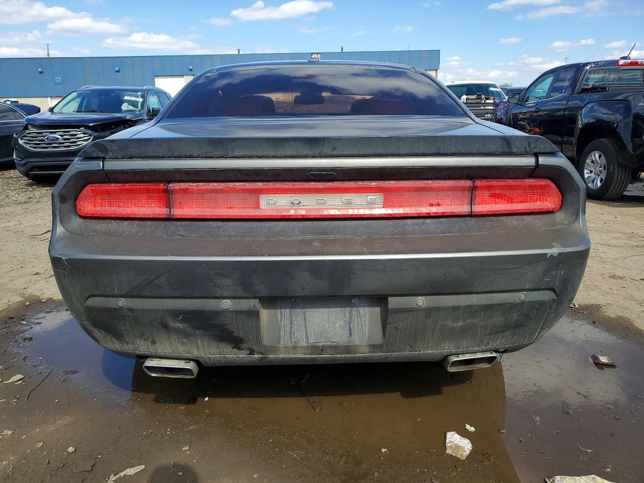 2013 Dodge Challenger VIN 2C3CDYAG8DH628891 photo 6