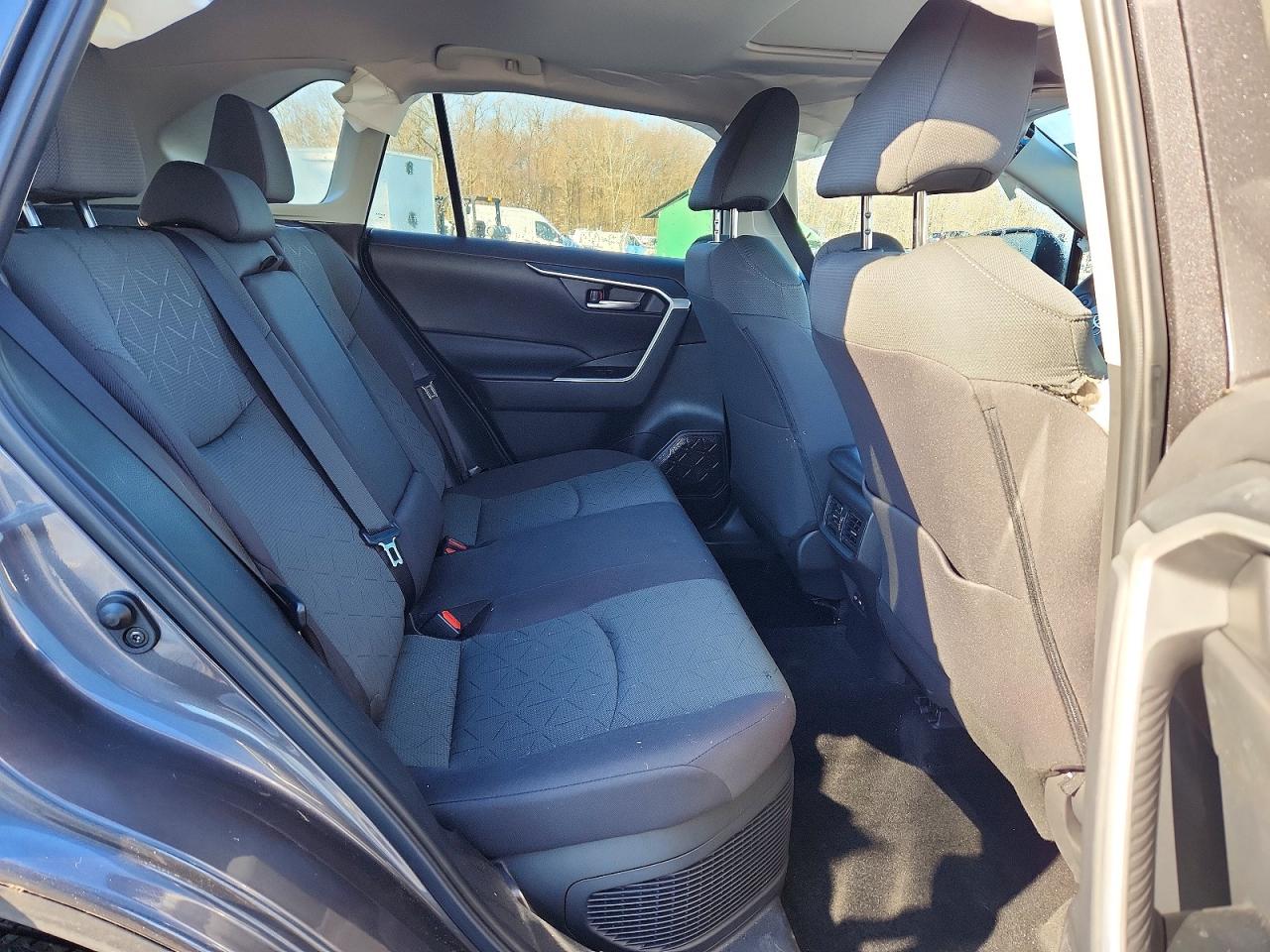 2024 Toyota Rav4 VIN 4T3RWRFV1RU116412 photo 11