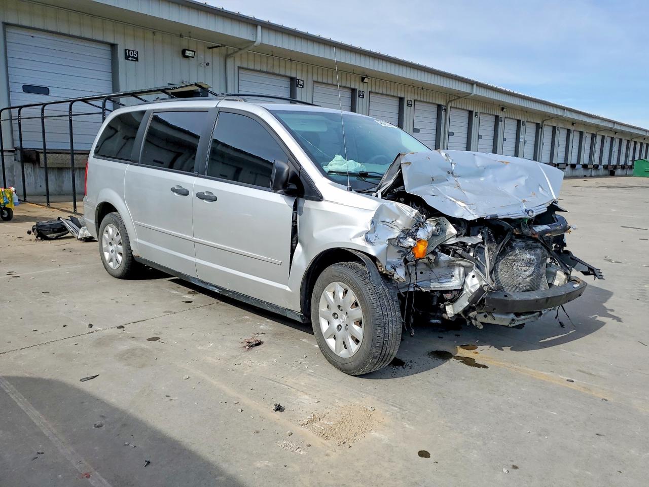 2008 Chrysler Minivan VIN 2A8HR44H98R819826 photo 4