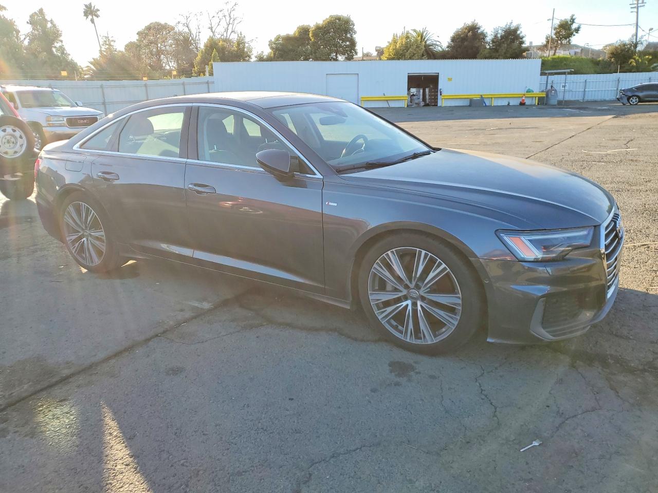 2019 Audi A6 VIN WAUL2AF23KN022454 photo 4