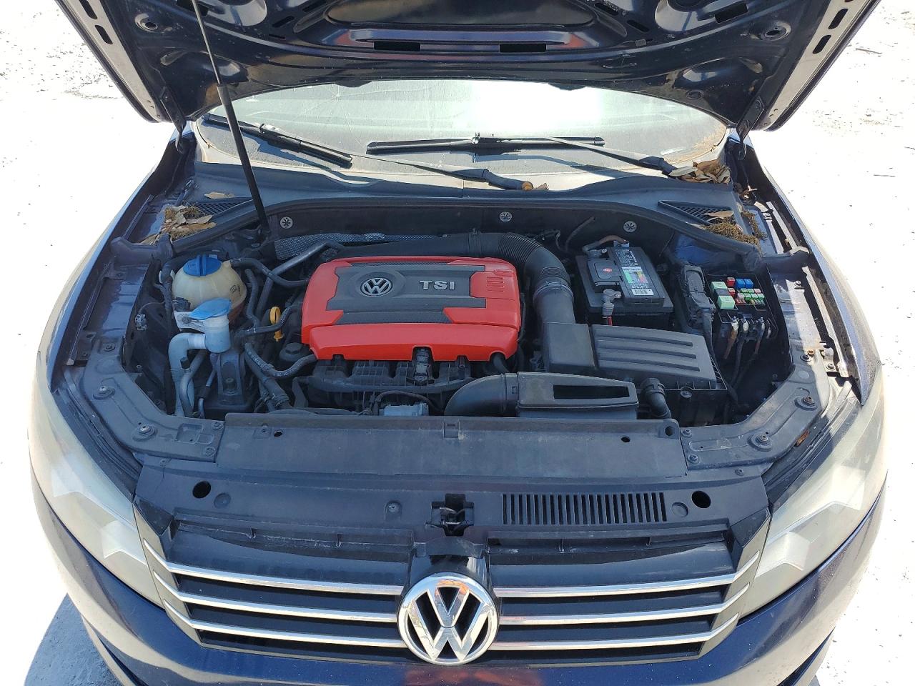 2015 Volkswagen Passat s VIN 1VWAT7A33FC041529 photo 11