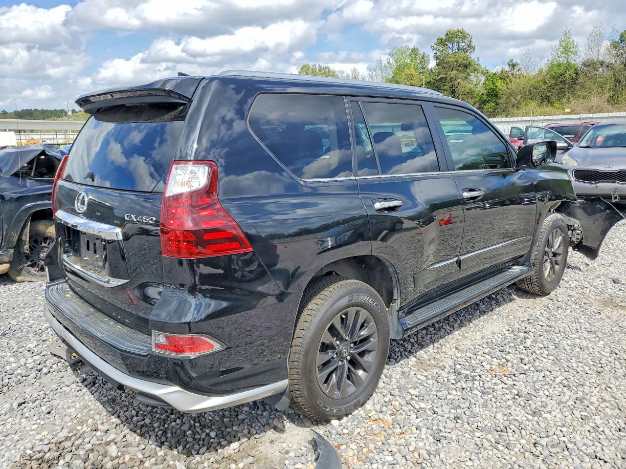 2017 Lexus Gx 460 bas VIN JTJBM7FXXH5154639 photo 3
