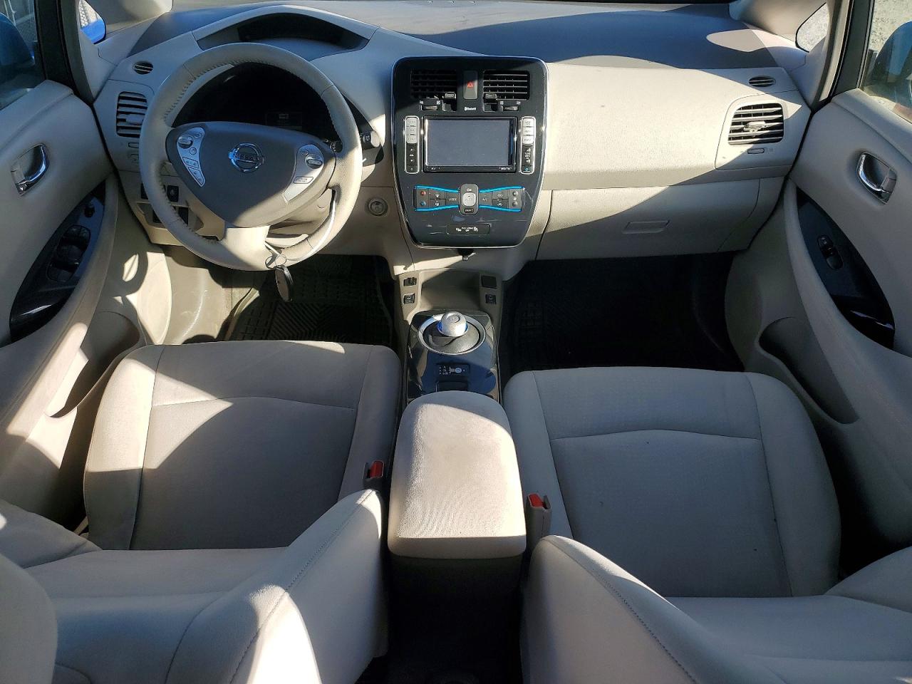 2012 Nissan Leaf VIN JN1AZ0CP5CT026666 photo 8