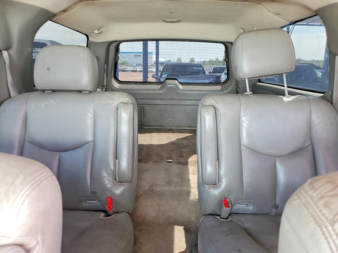 2003 Chevrolet Suburban VIN 3GNFK16Z53G280652 photo 10