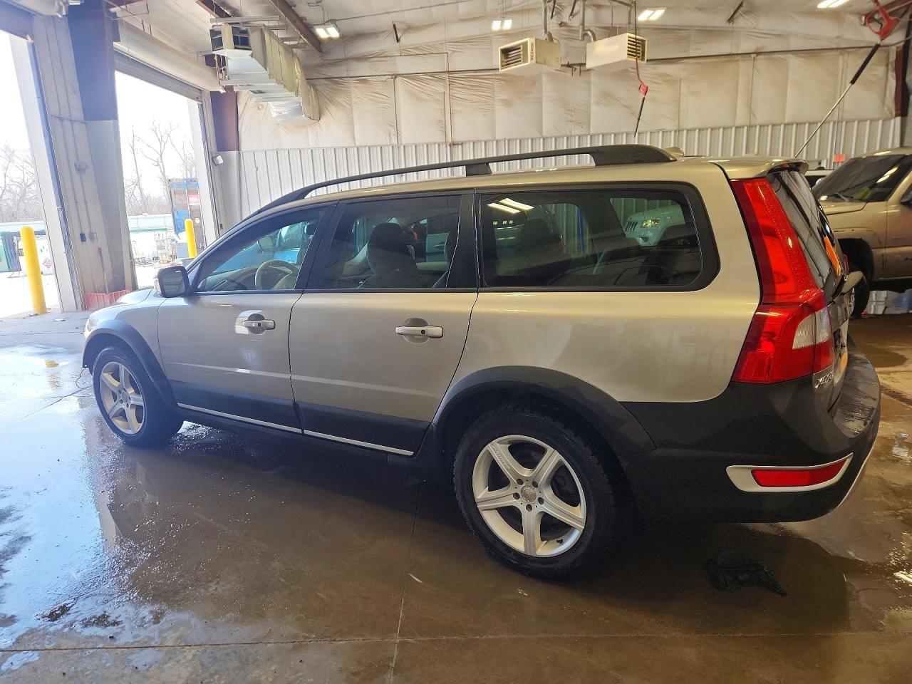 2008 Volvo Xc70 VIN YV4BZ982981016953 photo 2