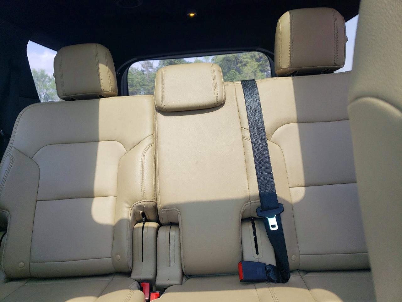 2017 Ford Explorer VIN 1FM5K7D89HGB27272 photo 10