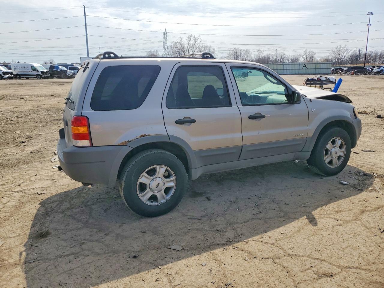 2001 Ford Escape VIN 1FMYU04181KB28143 photo 3